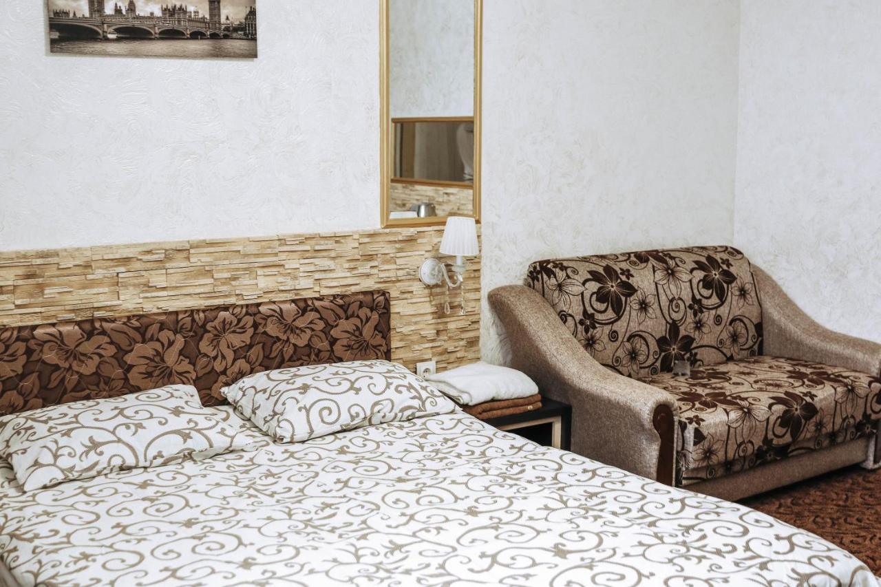 Hotel Rafinad Lviv Extérieur photo