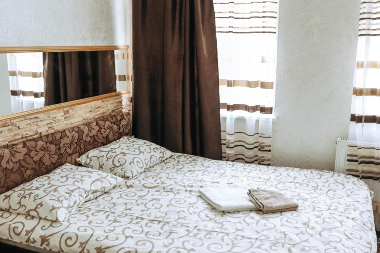 Hotel Rafinad Lviv Extérieur photo